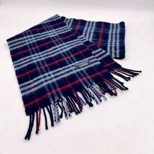 BURBERRY 100% Lambswool Scarf